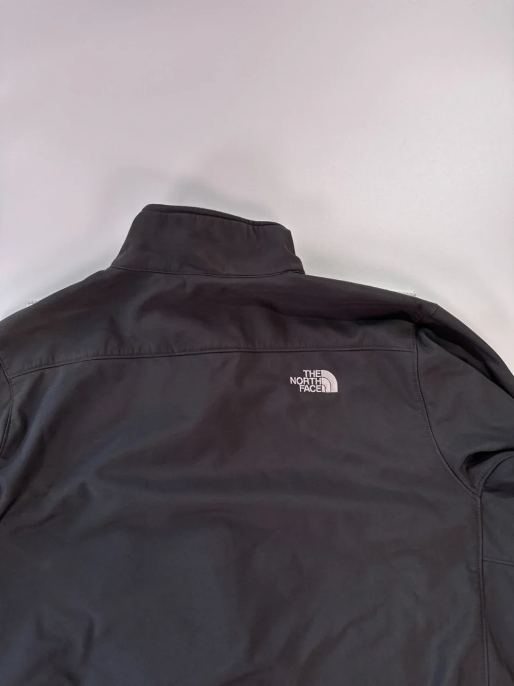 The North Face Men’s Apex Windstopper Softshell Jacket Black XL